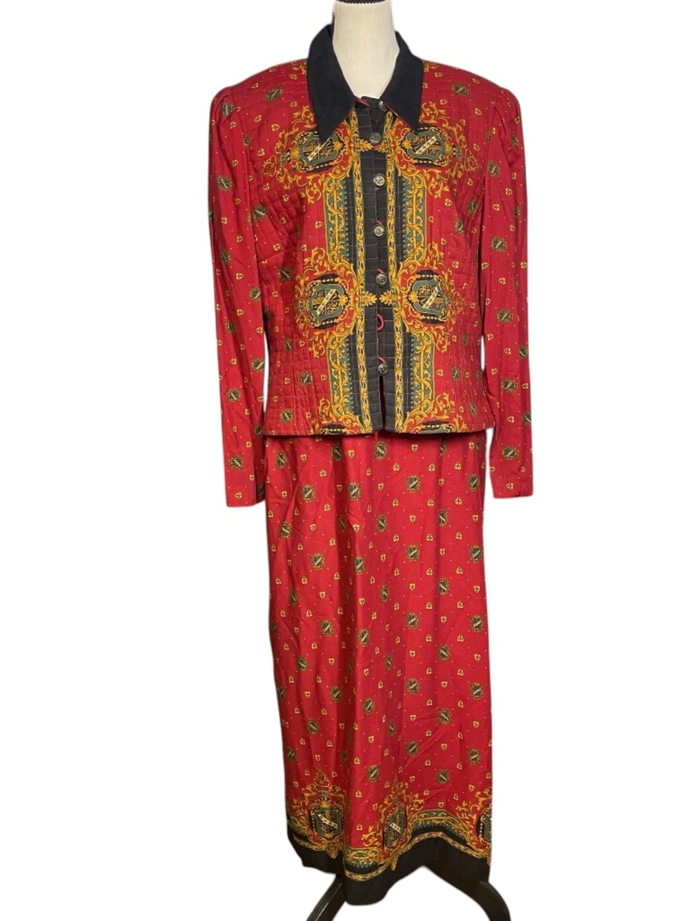 Donna Morgan Skirt Set